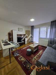 Izdajem LUX komfornu garsonjeru na Grbavici !!! TOP Lokacija ID#5060