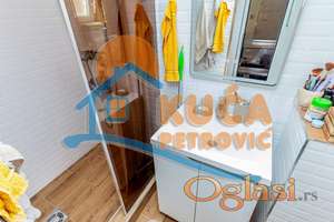 Dva sprata kuće i garsonjera u dvorištu, 177 m2, Duvanište