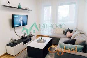 Jednoiposoban stan u kompleksu Kraljev park 