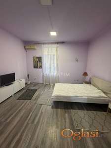 Vukov spomenik, cena sa parking mestom ID#2770