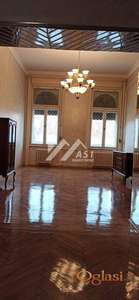 IZDAJE SE SALONAC U CENTRU ID#5464