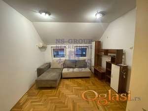 Odlican dvoiposoban na Bulevaru!