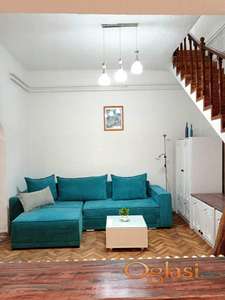 PET FRIENDLY NAMEŠTEN DUPLEX TROSOBAN STAN U CENTRU 600 EVRA