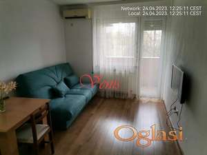 CENTAR  ul. Vojvode Šupljikca 26  m2 - 300 Evra useljiv ID#2814