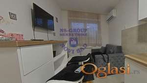 Izdaje se potpuno namešten jednosoban stan od 30m² na Salajci