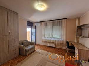 JEDNOSOBAN STAN U CARA DUŠANA