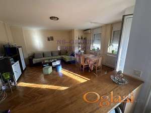 Trosoban stan 76m2 Nova Detelinara