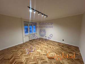 Kompletno renoviran stan u centru grada!