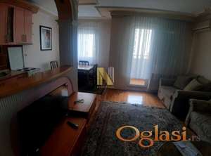 Kompletno namešten komforan dvosoban stan sa parking mestom, Grbavica