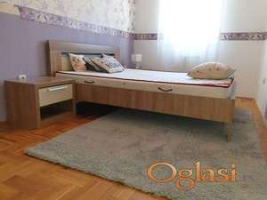 Odlican dvosoban stan na Novoj Detelinari.