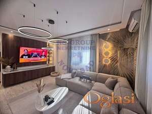 LUX oprema - trosoban stan - namešten!
