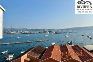 Prodaje se dupleks stan s pogledom na more Tivat