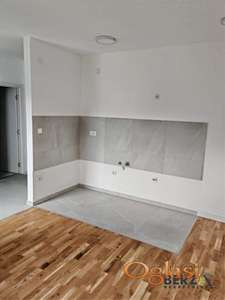 ODMAH USELJIV, JEDNOIPOSOBAN STAN NA GRBAVICI