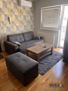  MODERNA GARSONJERA NA ADICAMA