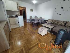 Namešten, dvosoban stan, Sremska Kamenica - Tatarsko brdo!