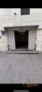 AKCIJA - GARAZNO MESTO U CENTRU NOVOG SADA-PESACKA ZONA