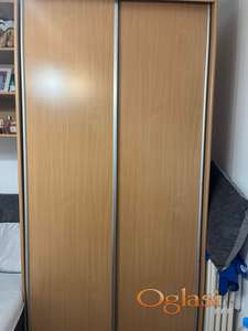 Prodajemo orman sa visecim delom i komodom