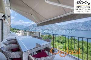 Prodaje se prelijep trosoban penthouse sa panoramskim pogledom na more u mjestu Prčanj, Kotor