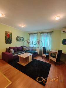 Novi Sad, Valentina Vodnika, Lepo sređena garsonjera
