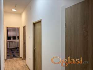 Trosoban stan - pogodan za kancelarije