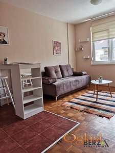 KOMPLETNO NAMEŠTENA GARSONJERA NA NOVOM NASELJU, PET FRIENDLY