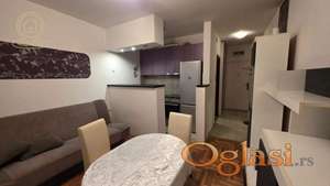 Izdaje se garsonjera - 22m2- Bulevar Patrijarha Pavla
