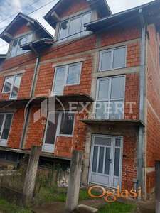 Odlična porodična kuća- tripleks, 208m2, sa udelom na placu 96m2, Brzi Brod