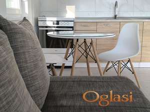 Novogradnja, upravo namestena garsonjera