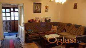 Velika porodična kuća u Krčedinu