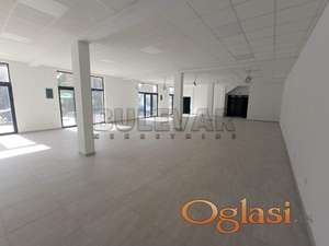 Izdaje se poslovni prostor u naselju Ančiki, 250m2