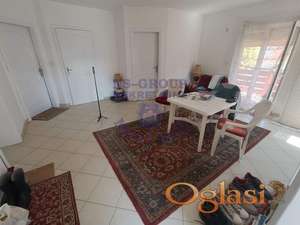 Montazna kuća u Starim Ledincima.