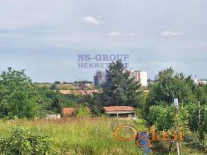 Odlicna vikendica u Petrovaradinu 40m2