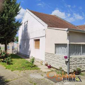  POLUNAMEŠTENA ČETVOROSOBNA PET FRIENDLY KUĆA OD 100 M2 SA DVORIŠTEM NA TELEPU