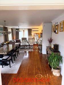 Luksuzna kuća u Surčinu, Radiofar ID#3637