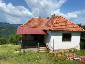 Кућа у близини Пожеге и око два хектара земље