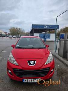 Prodajem Pežo 207 u odlicnom stanju