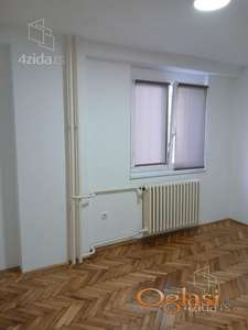 PRAZAN DVOSOBAN STAN BLIZU ZELEZNICKE STANICE, PET FRIENDLY