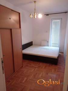 NAMEŠTEN JEDNOIPOSOBAN STAN NA NOVOJ DETELINARI 350 EVRA
