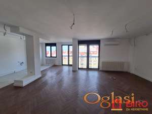 Prostran i svetao stan na Limanu