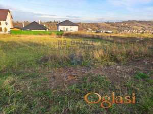 ***Plac Sremski Karlovci-572m2***