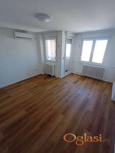 Renoviran odmah useljiv jednosoban stan