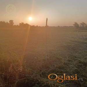 Građevinsko zemljište na prodaju, uknjiženo 1/1, odlična lokacija