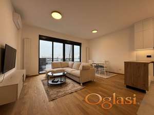 Luksuzan dvosoban stan, Magelanova 5 ID#2626