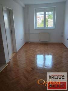 Dvosoban stan 35 m², Centar, Novi Sad, 2. sprat