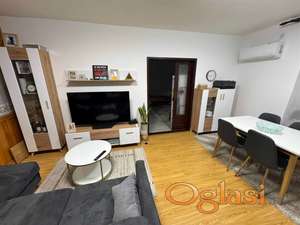 Titel centar, 56m², 2 spavaće, gas opcija