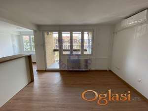 Izdaje se fantastičan troiposoban stan na Novom Naselju