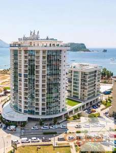 Trosoban stan 104 m², Budva