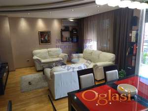 Grbavica ,  106m2  Monika 065/448-4648