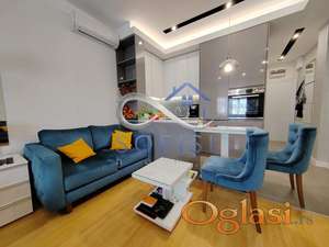 Novi Sad, Železnička ulica - Uknjižena luksuzna garsonjera ID#1263