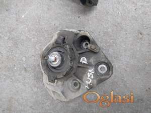 Lancia Musa 1.9 jtd nosac motora levi